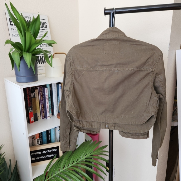 Bershka Cropped Utility Jacket - Picture 5 of 5